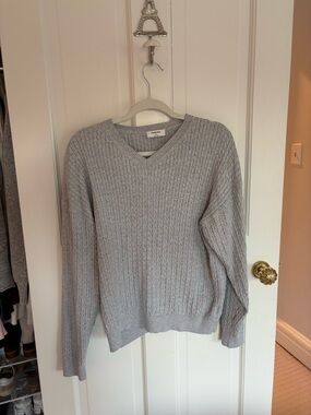 Aritzia Light Gray V-Neck Cable Knit Sweater